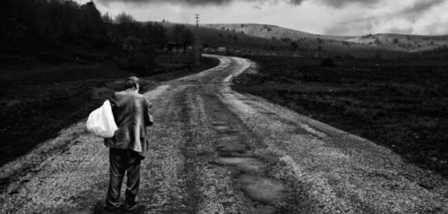 quotdunyada-sanki-bir-garip-veya-bir-yolcu-gibi-olquot-hadisi-185885